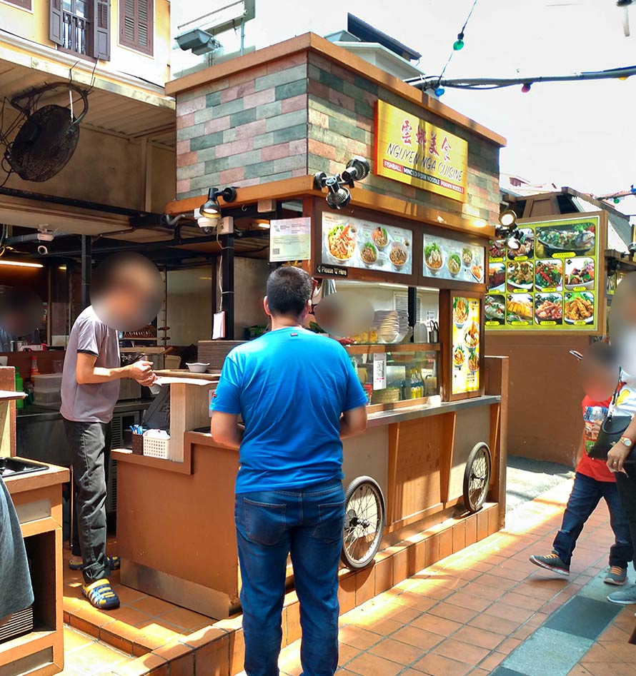 シンガポール チャイナタウン 牛車水美食街 Chinatown Food Street 真ん中の屋台