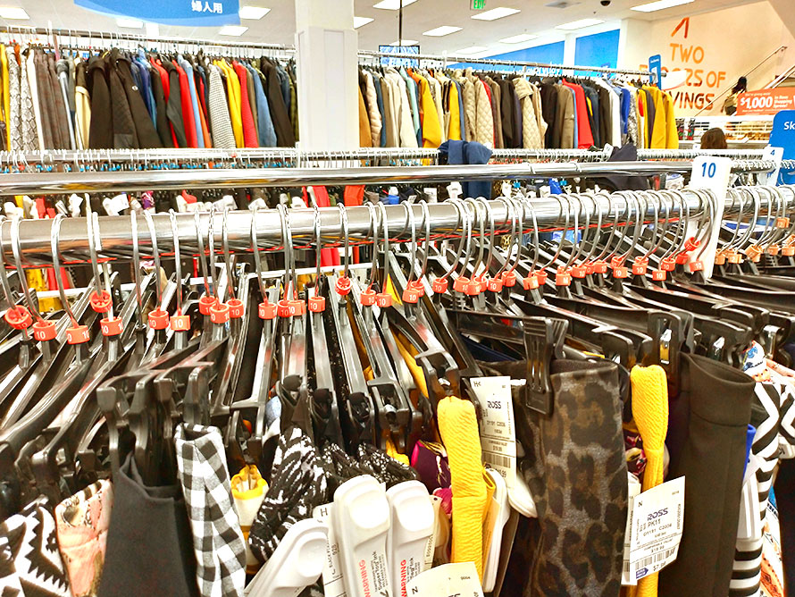 ハワイ オアフ島 ホノルル ワイキキ ロス ドレス フォー レス お洋服のサイズが大きい